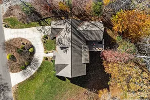 7718 Farmbrook Dr, Waxhaw, NC 28173 - Photo 30