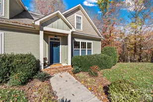 7718 Farmbrook Dr, Waxhaw, NC 28173 - Photo 2