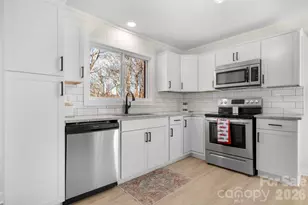 106 Royal Wood Dr, Lenoir, NC 28645 - Photo 10