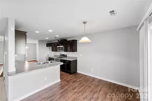 5305 Park Brook Dr, Charlotte, NC 28269 - Photo 10