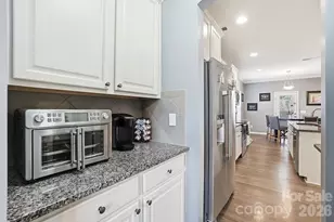 1103 Clover Ln, Matthews, NC 28104 - Photo 16