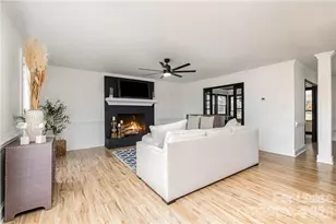 8823 Dartmoor Pl, Mint Hill, NC 28227 - Photo 2