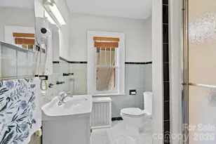 5 W Avon Pkwy, Asheville, NC 28804 - Photo 32