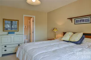 1301 Hyde Park Dr, Asheville, NC 28806 - Photo 18