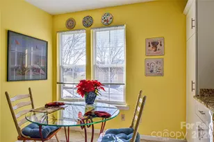 1301 Hyde Park Dr, Asheville, NC 28806 - Photo 12