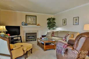 1301 Hyde Park Dr, Asheville, NC 28806 - Photo 8