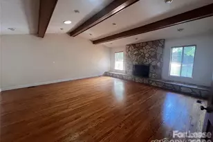 8133 Strawberry Ln, Charlotte, NC 28277 - Photo 14