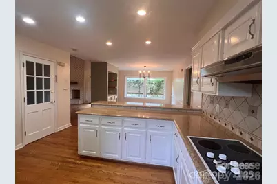 8133 Strawberry Lane, Charlotte, NC 28277 - Photo 10