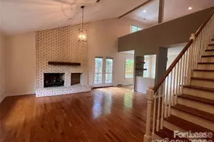 8133 Strawberry Ln, Charlotte, NC 28277 - Photo 8