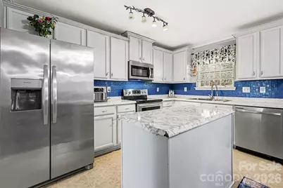 2044 Grimley Lane, Fort Mill, SC 29707 - Photo 4