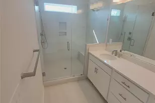 9143 Harwen Ln, Charlotte, NC 28215 - Photo 16