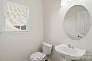 3135 Golden Dale Ln, Charlotte, NC 28262 - Photo 10