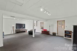 28 Graystone Rd, Asheville, NC 28804 - Photo 20