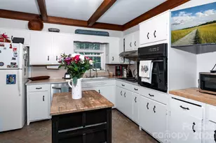 649 Ransom St, Blowing Rock, NC 28605 - Photo 2