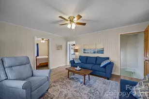 107 Axley St, Canton, NC 28716 - Photo 8