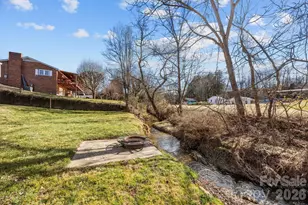 107 Axley St, Canton, NC 28716 - Photo 34