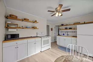 107 Axley St, Canton, NC 28716 - Photo 12