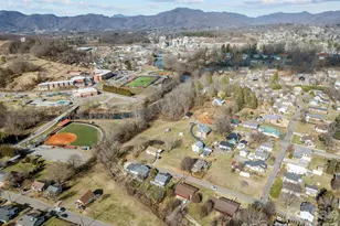 107 Axley St, Canton, NC 28716 - Photo 44