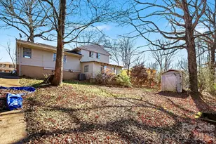 2601 Devon Dr, Dallas, NC 28034 - Photo 4