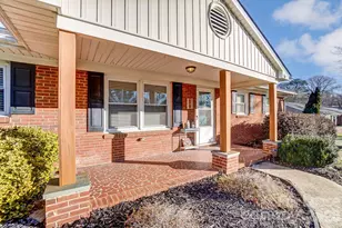 10 Spruce Pine Dr, Belmont, NC 28012 - Photo 2