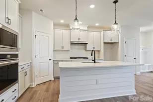 10112 Mamillion Dr, Huntersville, NC 28078 - Photo 6