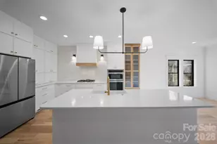 55 Johnson Dr, Asheville, NC 28804 - Photo 4