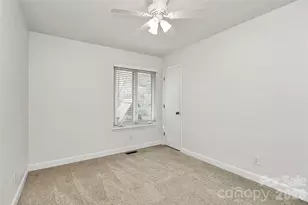 9421 Fairway Ridge Rd, Charlotte, NC 28277 - Photo 22