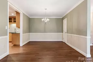 2222 Selwyn Ave, Charlotte, NC 28207 - Photo 10