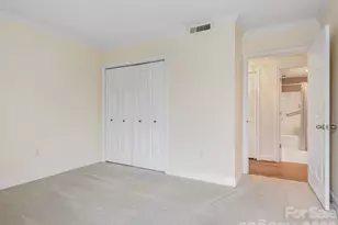 2222 Selwyn Ave, Charlotte, NC 28207 - Photo 18