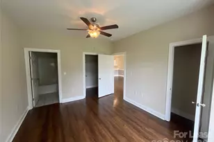 8913 Meadow Vista Rd, Charlotte, NC 28213 - Photo 8