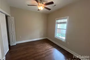 8913 Meadow Vista Rd, Charlotte, NC 28213 - Photo 10