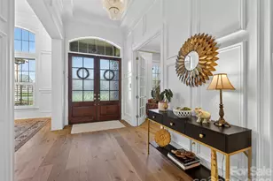 237 Wheatberry Hill Dr, Matthews, NC 28104 - Photo 2