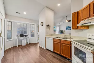 5719 Becton Park Dr, Charlotte, NC 28227 - Photo 6