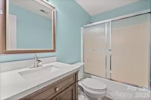 3009 Firewood Dr, Matthews, NC 28105 - Photo 10