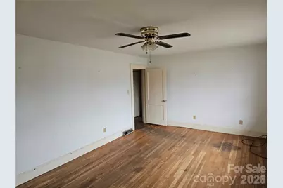 4061 Springs Road, Conover, NC 28613 - Photo 4