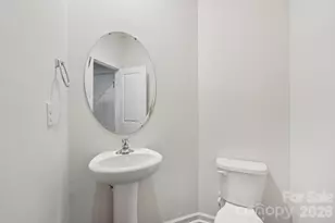 9051 Lowfalls Ln, Charlotte, NC 28216 - Photo 8