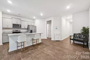 9051 Lowfalls Ln, Charlotte, NC 28216 - Photo 2