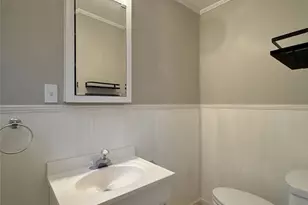 4738 Gilmore Dr, Charlotte, NC 28209 - Photo 12