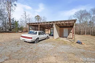 1429 Doggett Rd, Forest City, NC 28043 - Photo 28