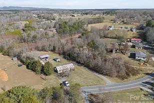 1429 Doggett Rd, Forest City, NC 28043 - Photo 32