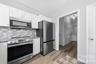 6732 Allness Glen Ln, Charlotte, NC 28269 - Photo 10