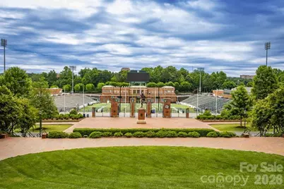 4009 Vallhorn Lane, Charlotte, NC 28213 - Photo 16