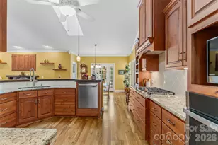 44 Whitman Ct, Taylorsville, NC 28681 - Photo 2