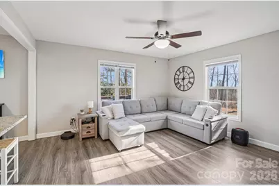 178 Rowe Court, Hendersonville, NC 28792 - Photo 2