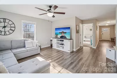 178 Rowe Court, Hendersonville, NC 28792 - Photo 4