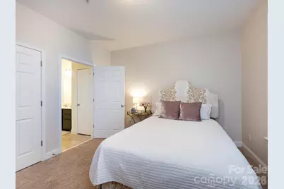 1000 E Woodlawn Road #113, Charlotte, NC 28209 - Photo 22