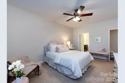 1000 E Woodlawn Road #113, Charlotte, NC 28209 - Photo 18