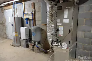 1175 Kilpatrick Rd, Hendersonville, NC 28739 - Photo 24