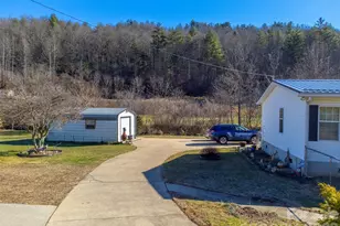 7581 Hwy 441 Hwy S, Sylva, NC 28779 - Photo 32