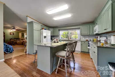 7581 Hwy 441 Highway S, Sylva, NC 28779 - Photo 12